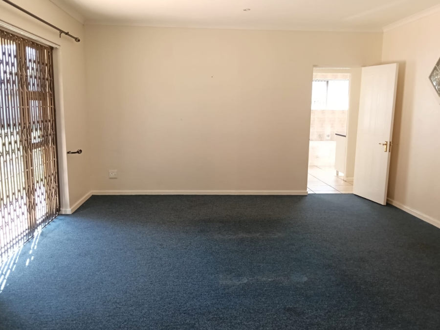 To Let 4 Bedroom Property for Rent in Vermont Western Cape